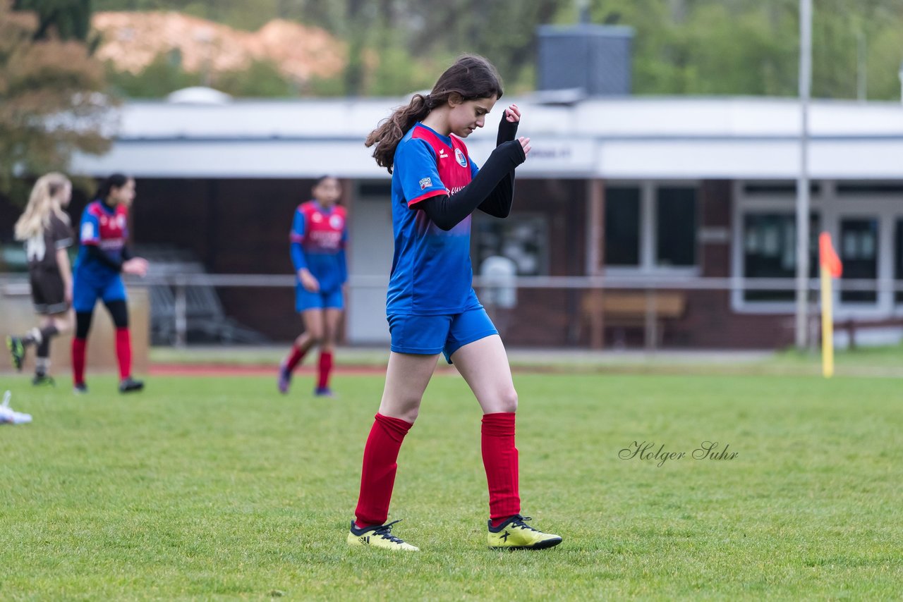 Bild 156 - wCJ VfL Pinneberg3 - St.Pauli : Ergebnis: 2:1